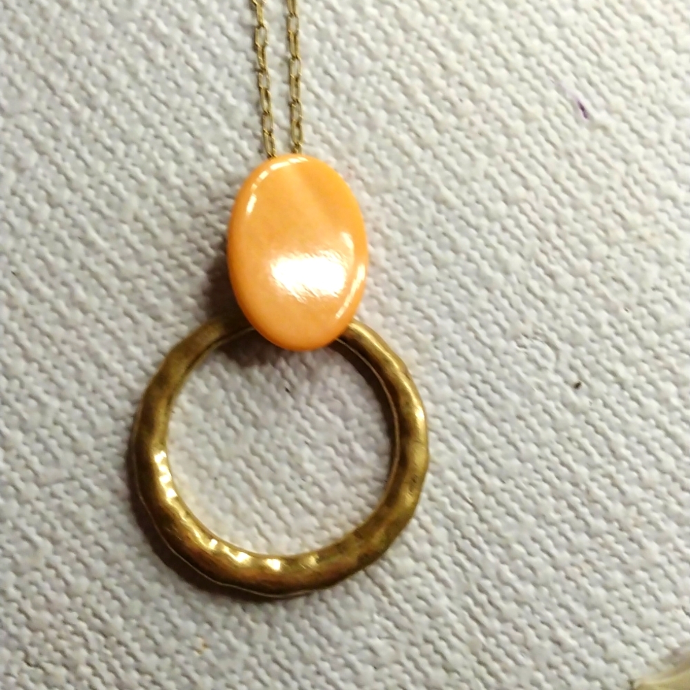 Women's necklace